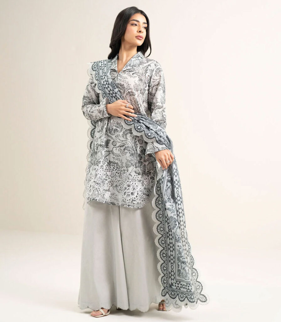 3 PIECE – EMBROIDERED LAWN SUIT